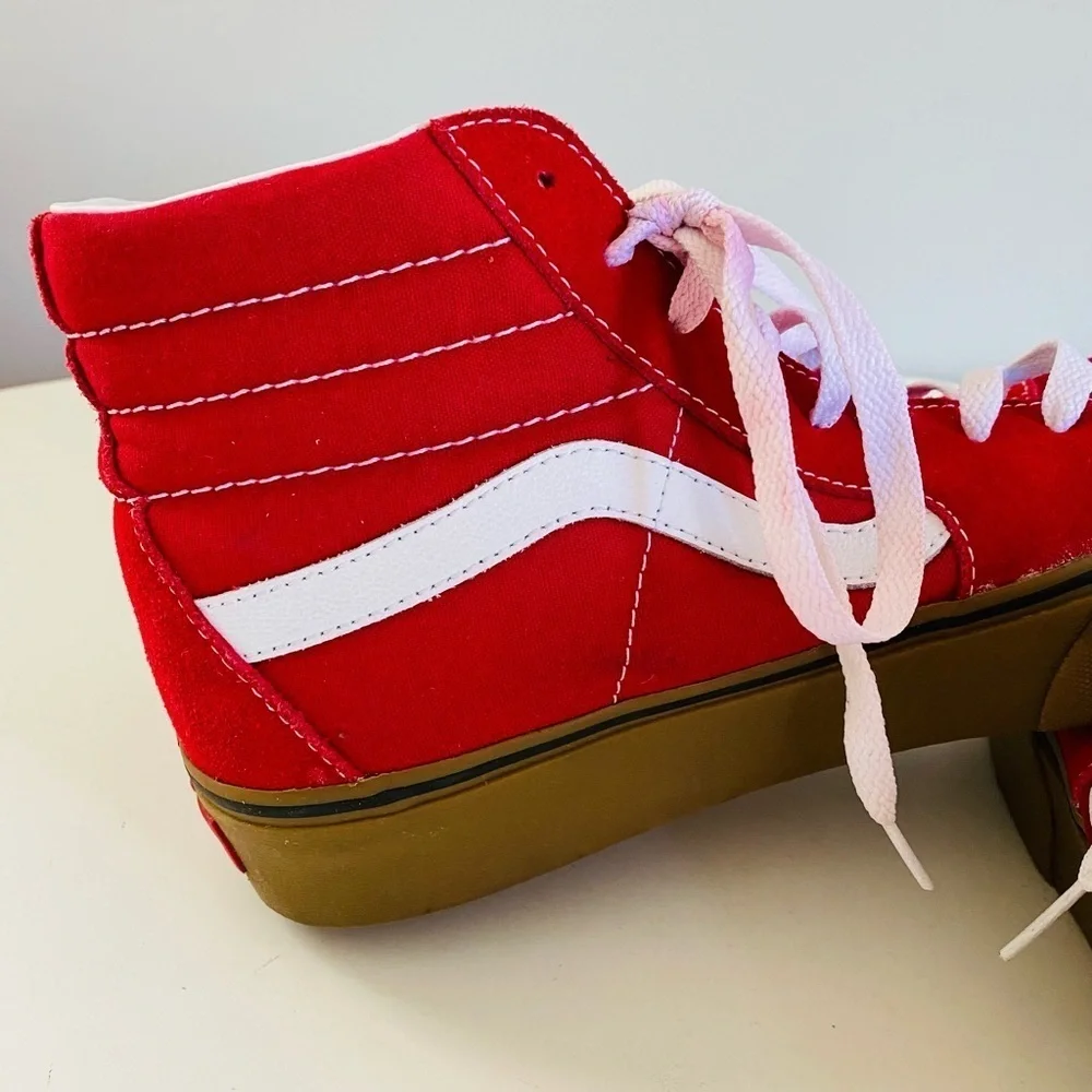 VANS SK8 Red Suede Canvas High Top Skate Shoe Gum Sole Sneaker Men 8 Women 9.5